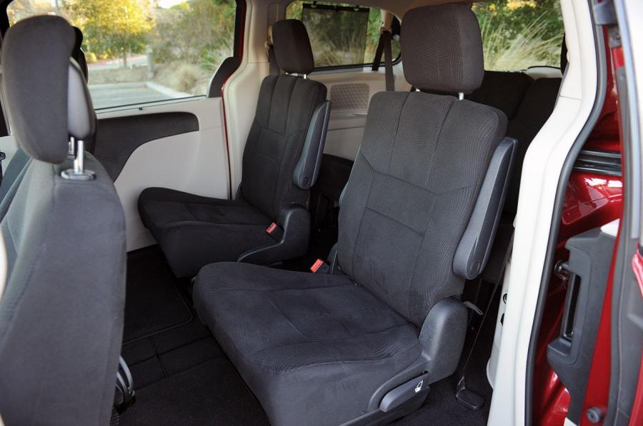  Dodge Grand Caravan 2011 года  (фото 16 из 83)
